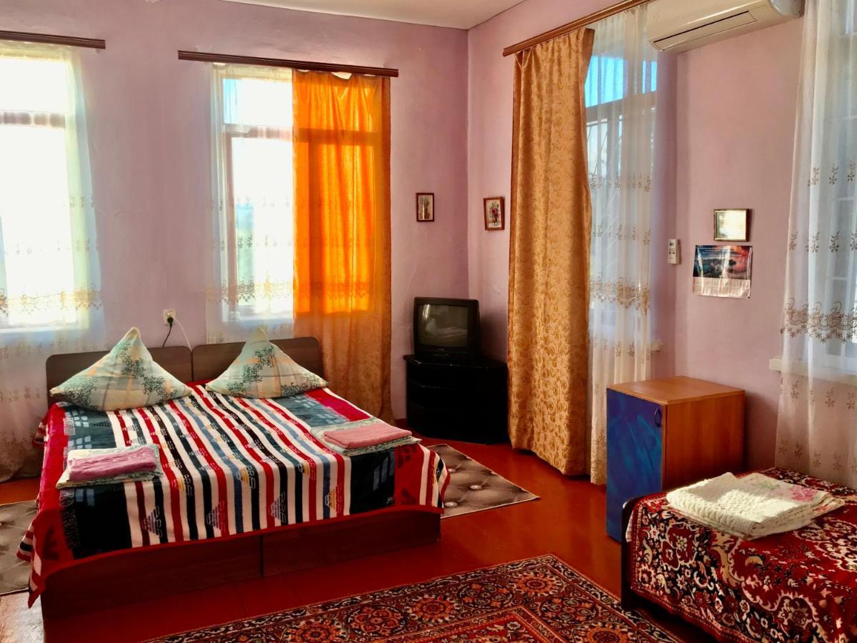 سوخومي Guest House Anna المظهر الخارجي الصورة