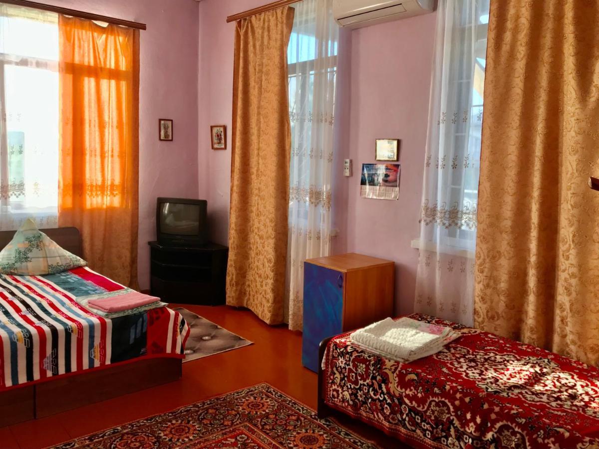 سوخومي Guest House Anna المظهر الخارجي الصورة