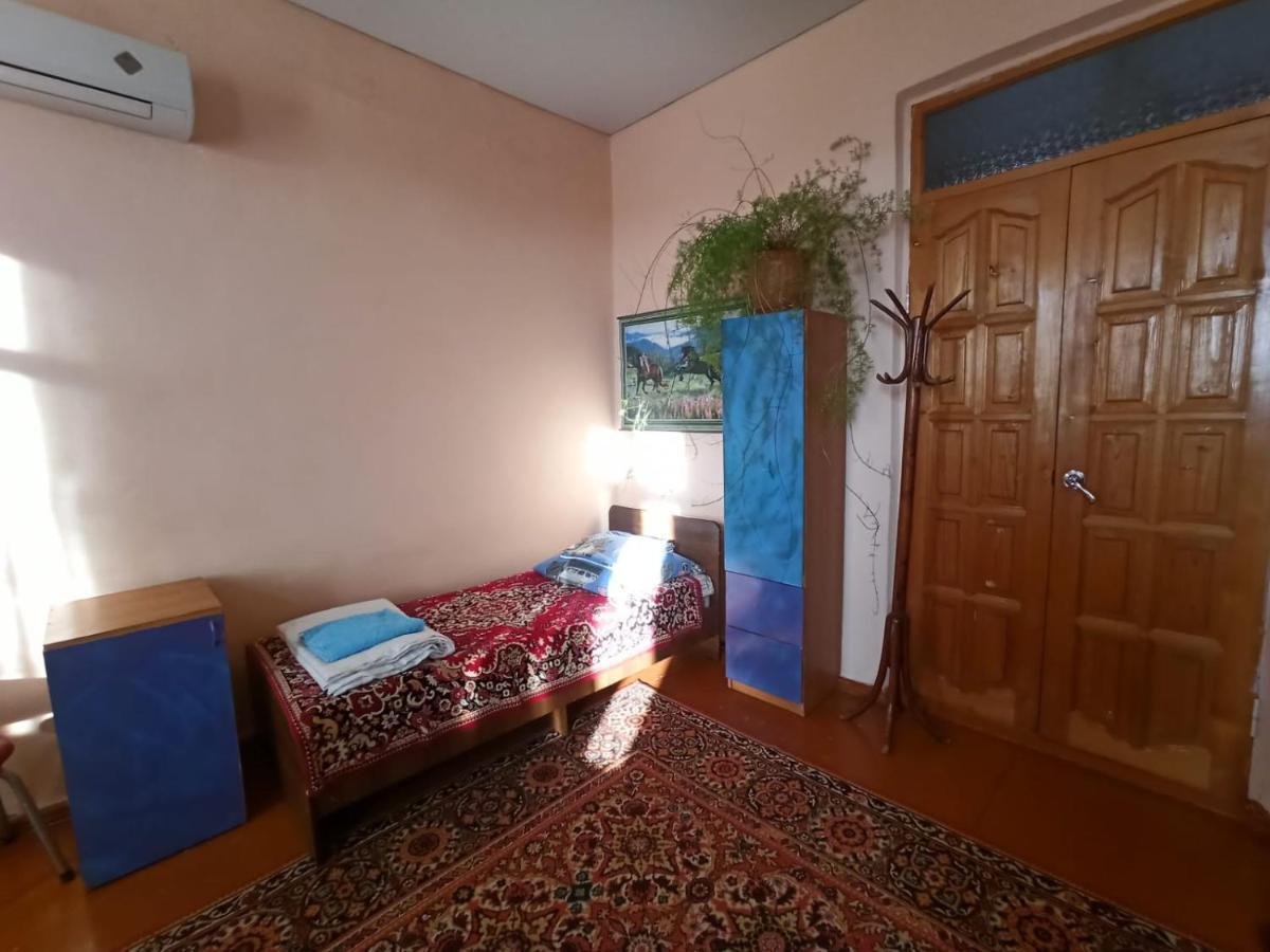 سوخومي Guest House Anna المظهر الخارجي الصورة